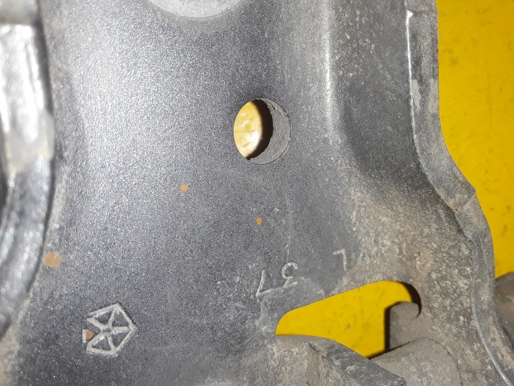 MOPAR LATCH ASSY VB042 / VL37