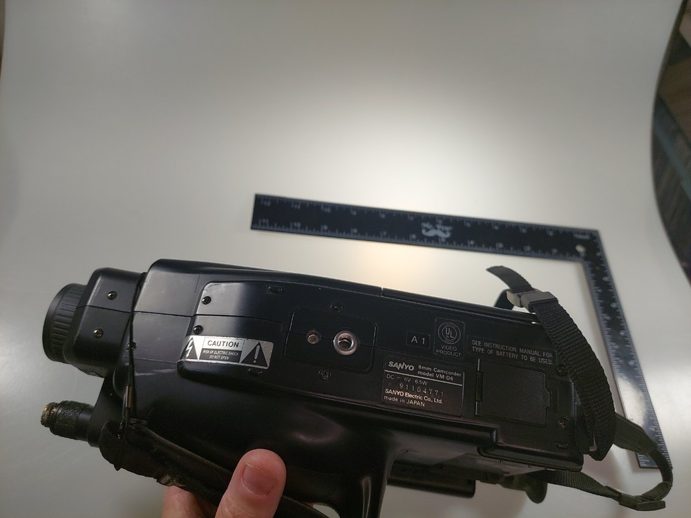 Sanyo VM-D6 8mm Video Camcorder Not Working