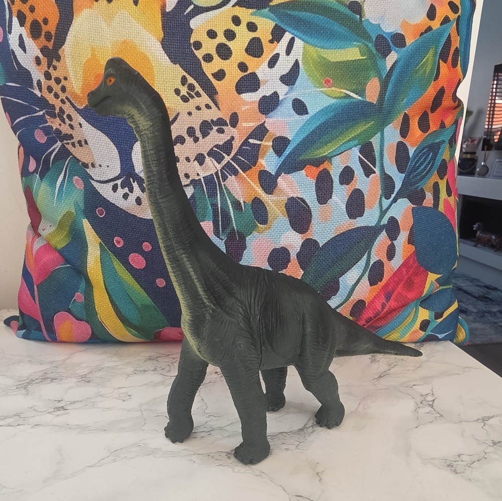 2000 TM Brachiosaurus Dinosaur Toy Action Figure China 8”