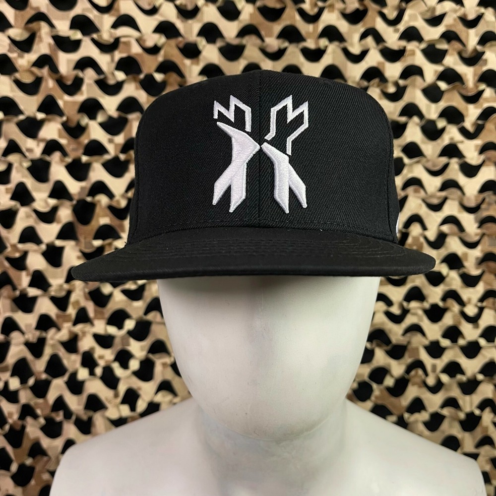 NEW HK Army Split Snap Back Hat - Black/White