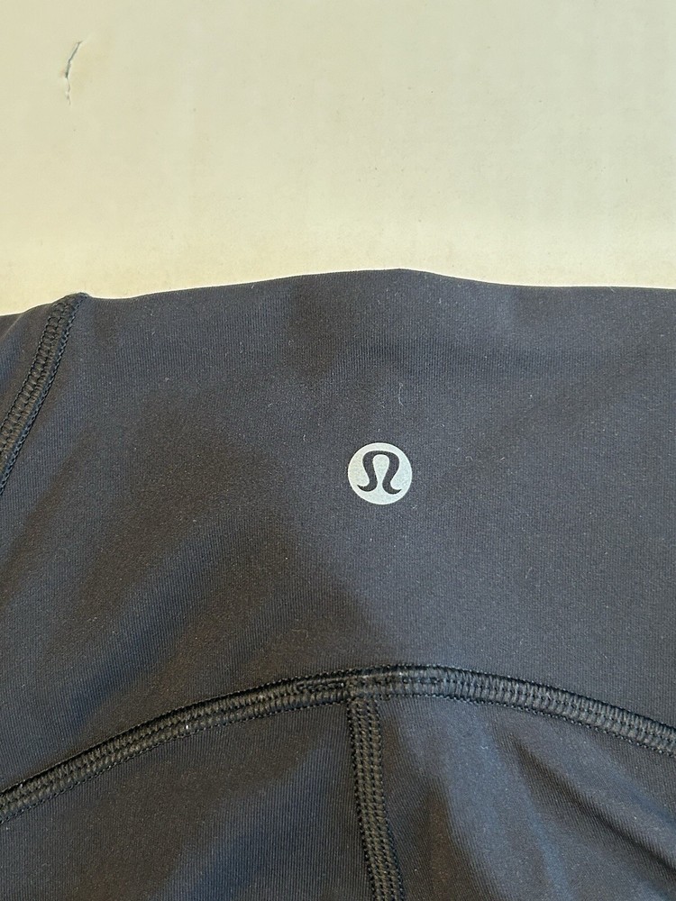 Lululemon Train Times Crop (17") Black Size 4