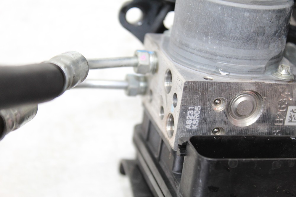 12-16 KAWASAKI NINJA 650 EX650 ABS PUMP UNIT MODULE