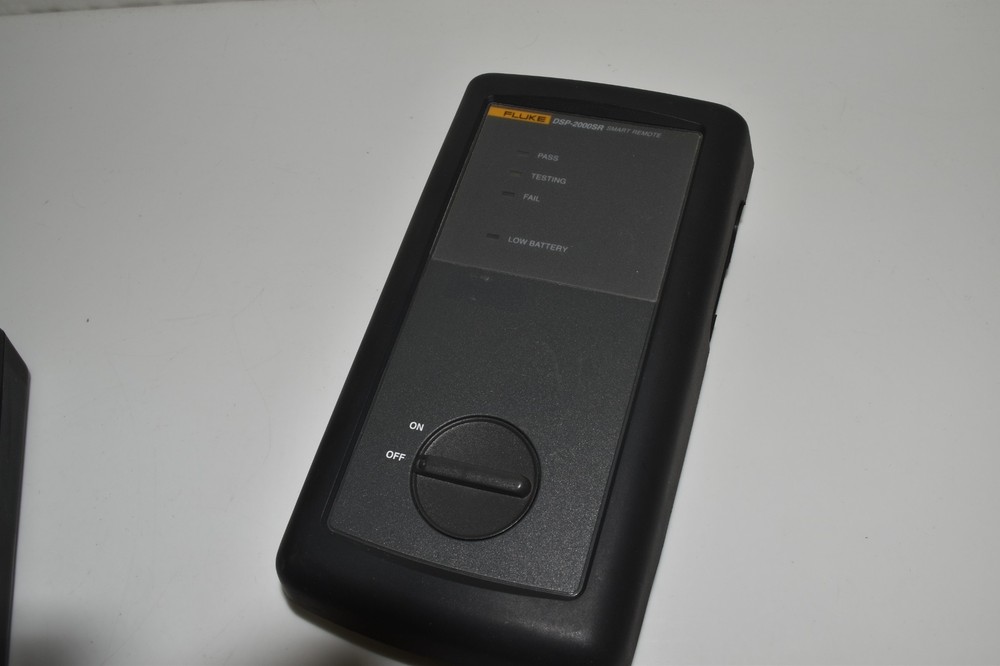 Fluke Network DSP-2000 Digital Cable Analyzer and DSP-2000SR Smart Remote(VSP47)