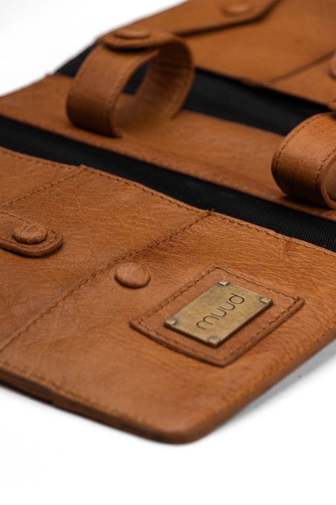 MUUD CARITA needle case