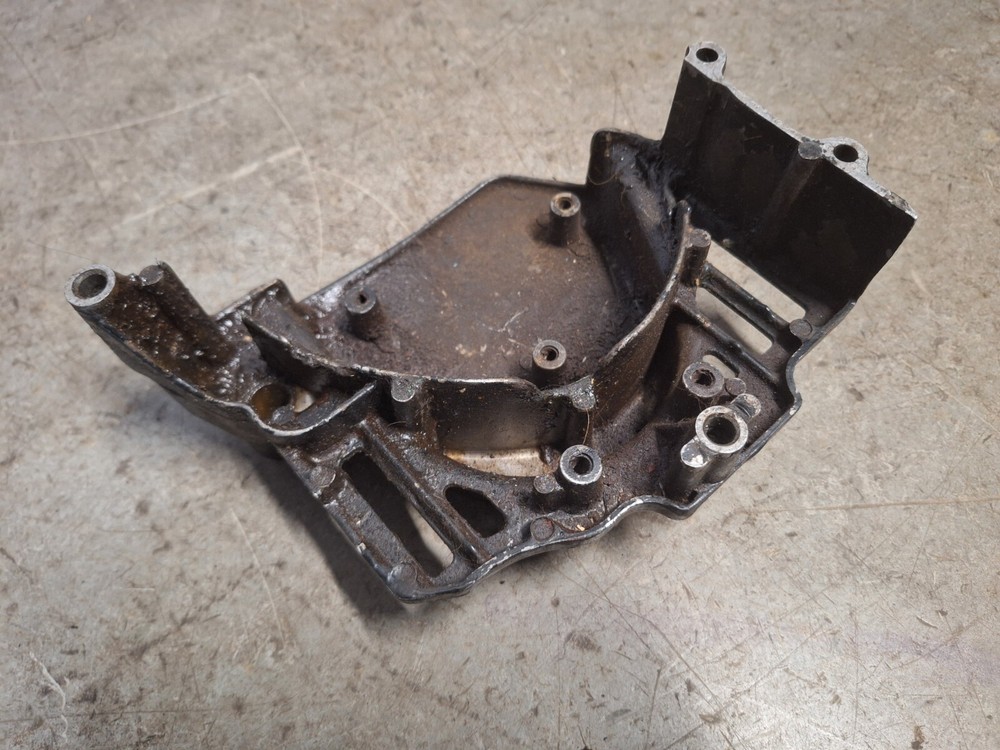 Kawasaki GPZ 600 R - Front Engine Sprocket Guard Cover