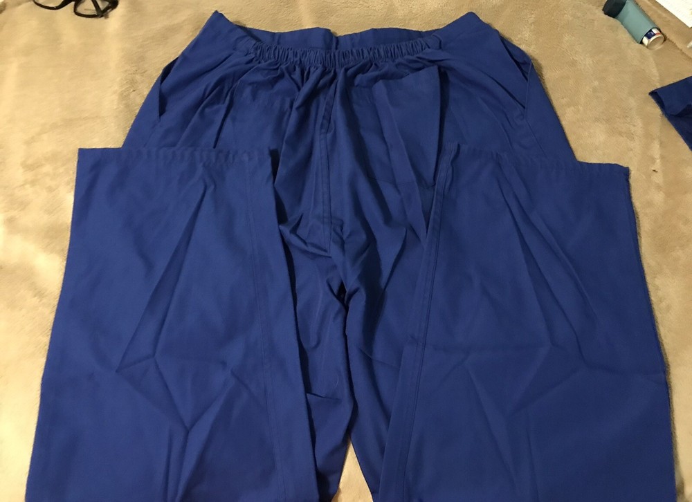 scrubs set size S by NATURAL UNIFORMS