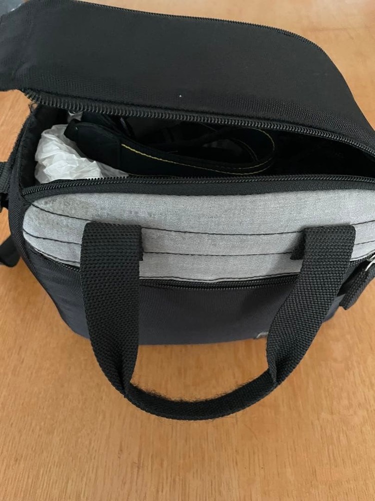 Nikon D5000 digital SLR camera double lens set