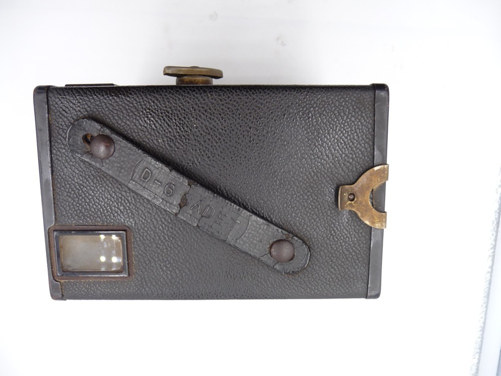 Agfa Ansco D-6 Cadet box camera