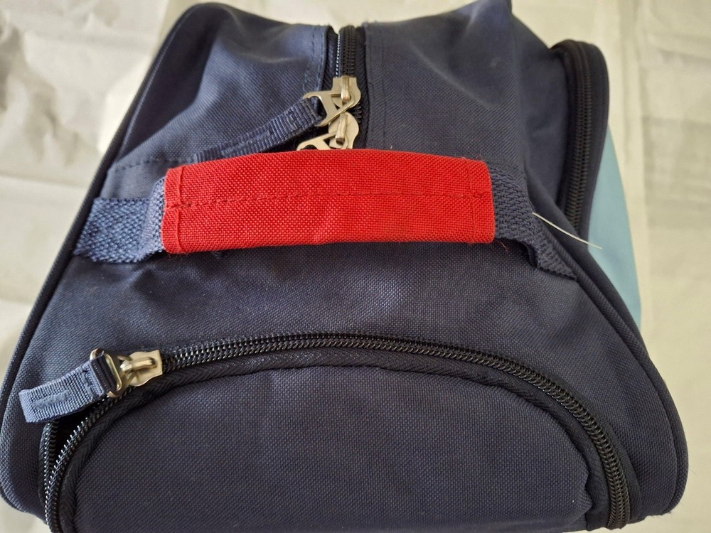 Jumping Beans Roller With Pull Out Handle Luggage Bowling Bag Zipper Closure