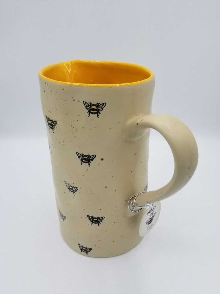 Spectrum Designz Honeybee Pitcher With Yellow Interior