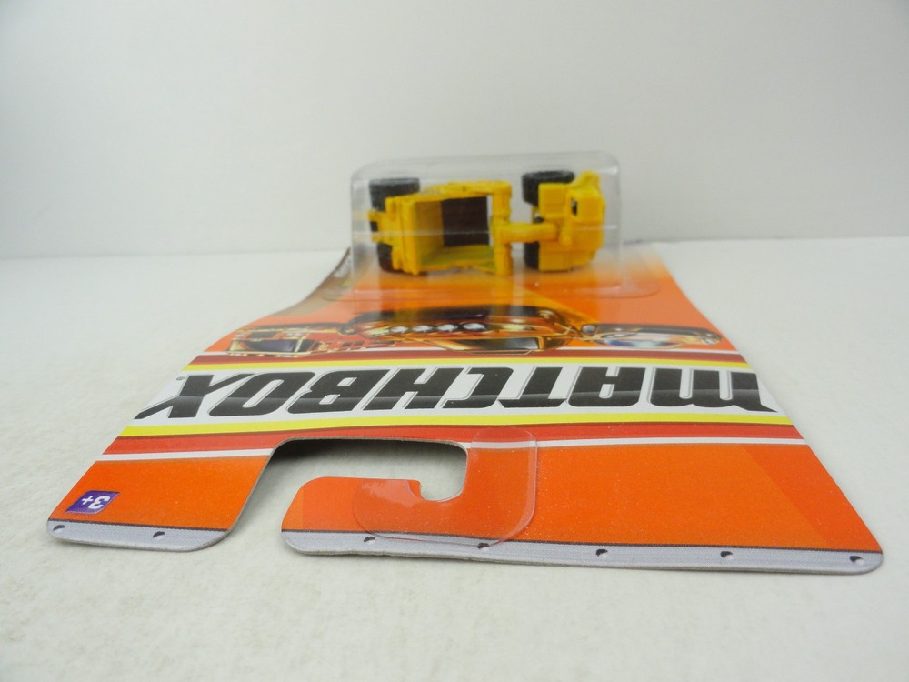2010 Matchbox #40 Scraper (Yellow #59)