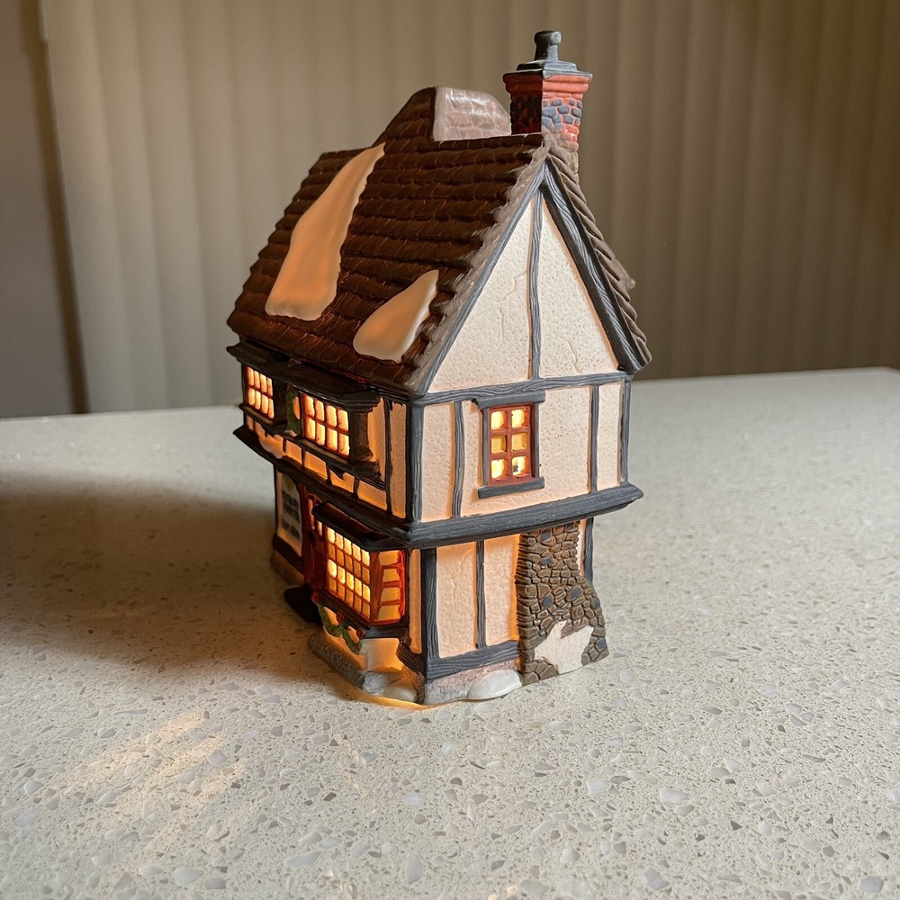 Dept 56 Dickens Village ~ Tutbury Printer ~ Includes Foam - Missing Box 55689