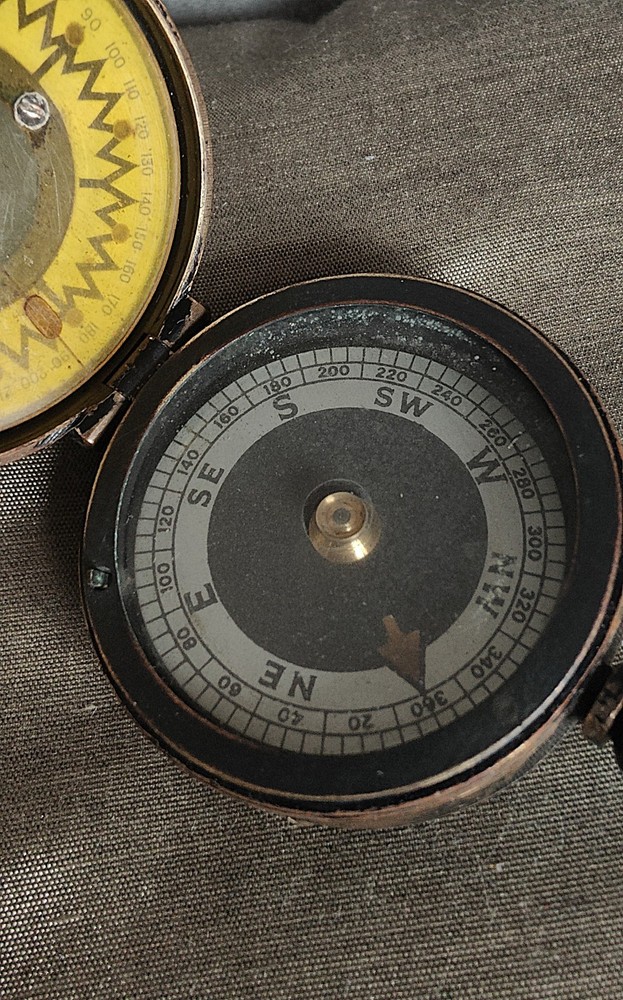 WWI British Army Brass Marching Compass - Magnapole