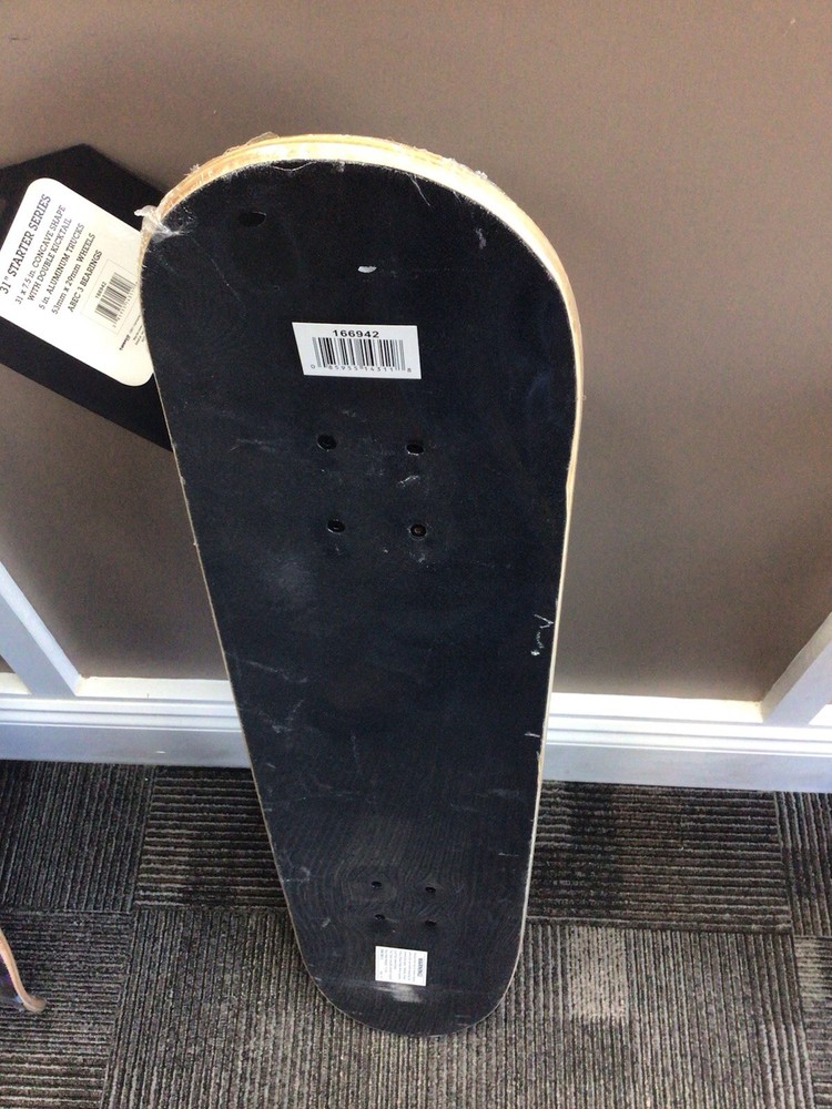BRAND NEW Ten Eighty 31" Skateboard