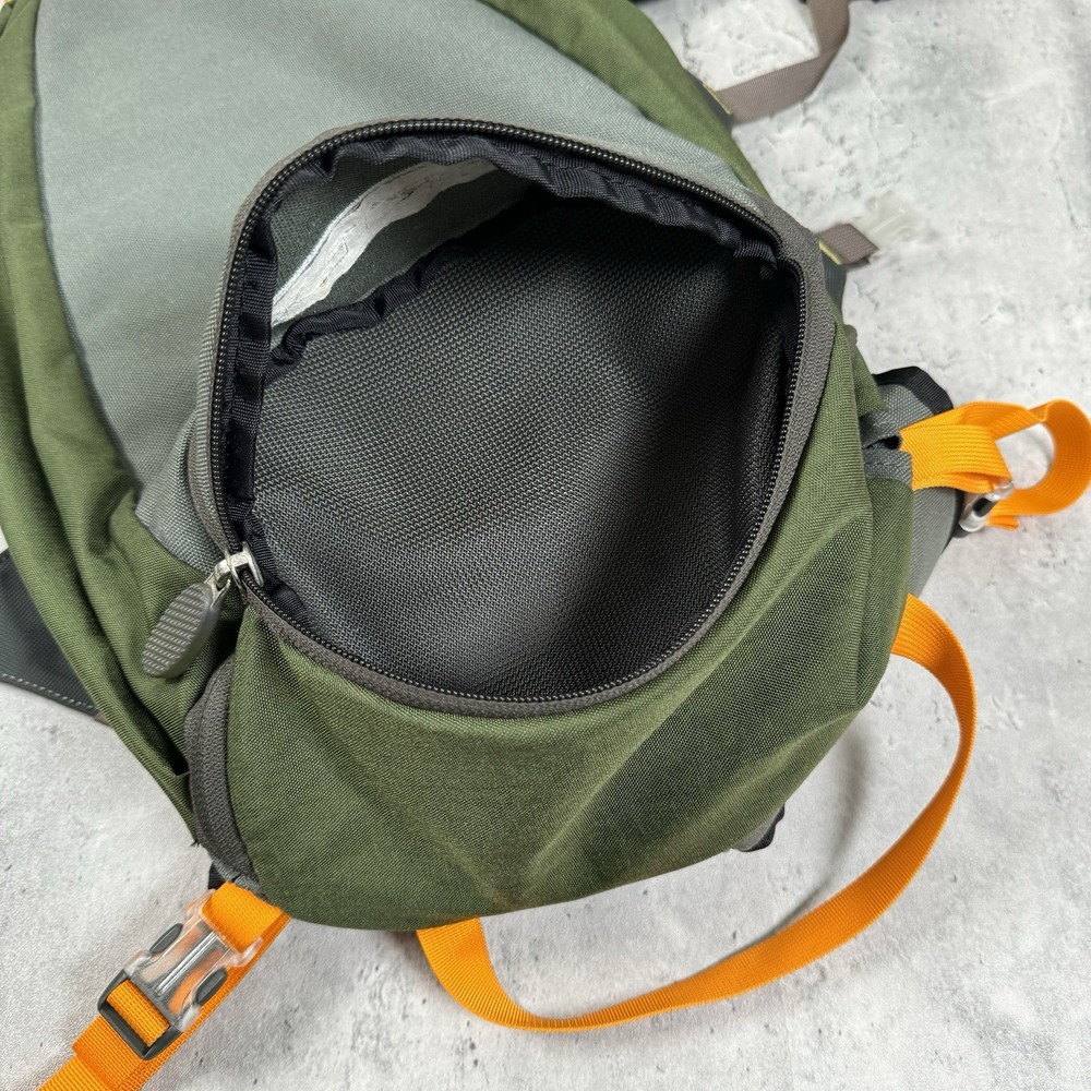 VORTEX Hiking Backpack - Green/Gray - Read