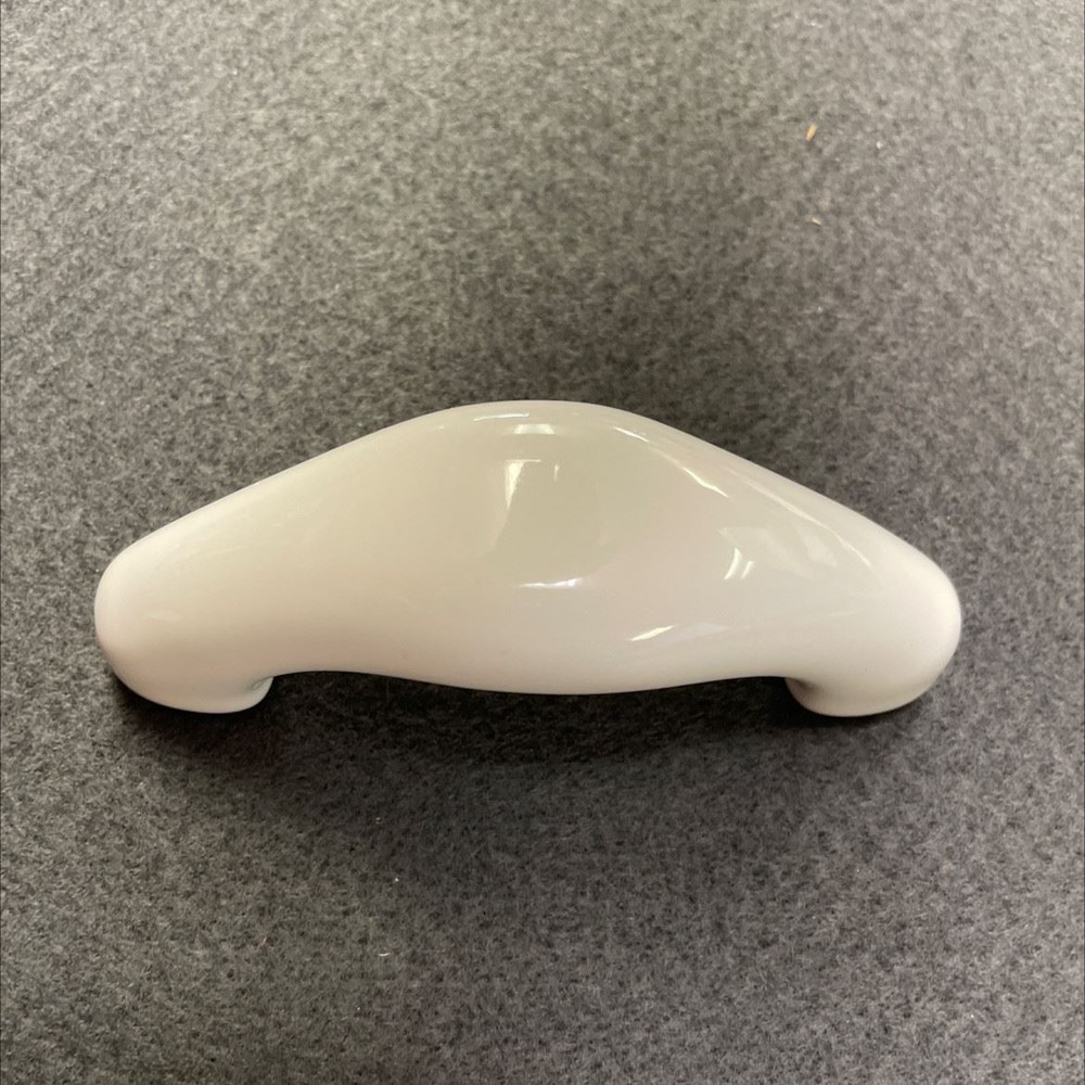 3" Tapered White Ceramic Pull