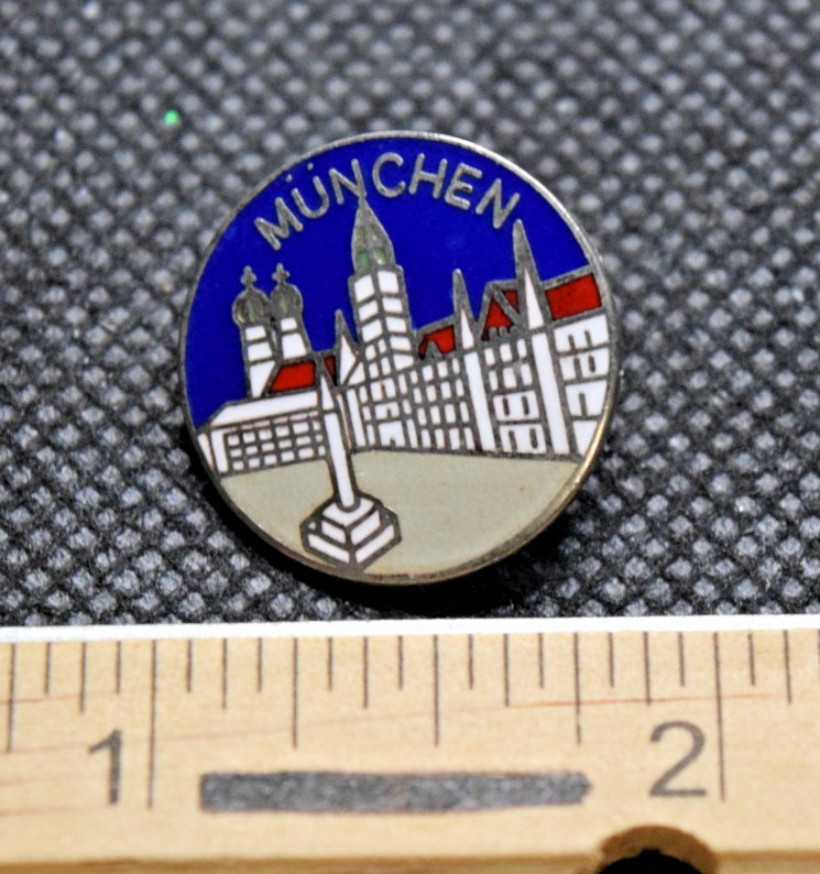 Munchen Germany Tourism Lapel Pin