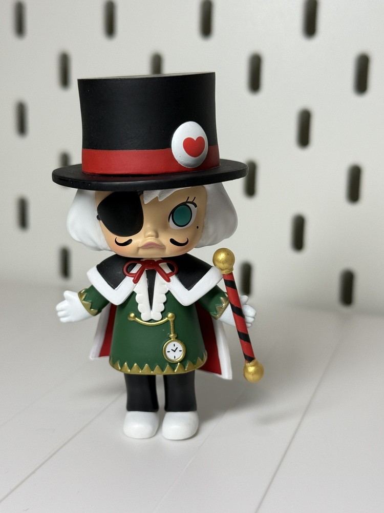 Popmart Nutcracker Molly Confirmed Figure~Uncle Drosselmeyer White