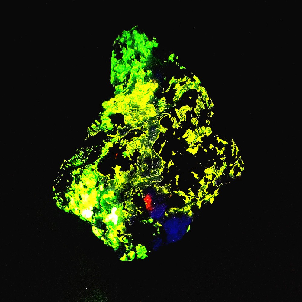 ESPERITE WILLEMITE  CALCITE HARDYSTONITE