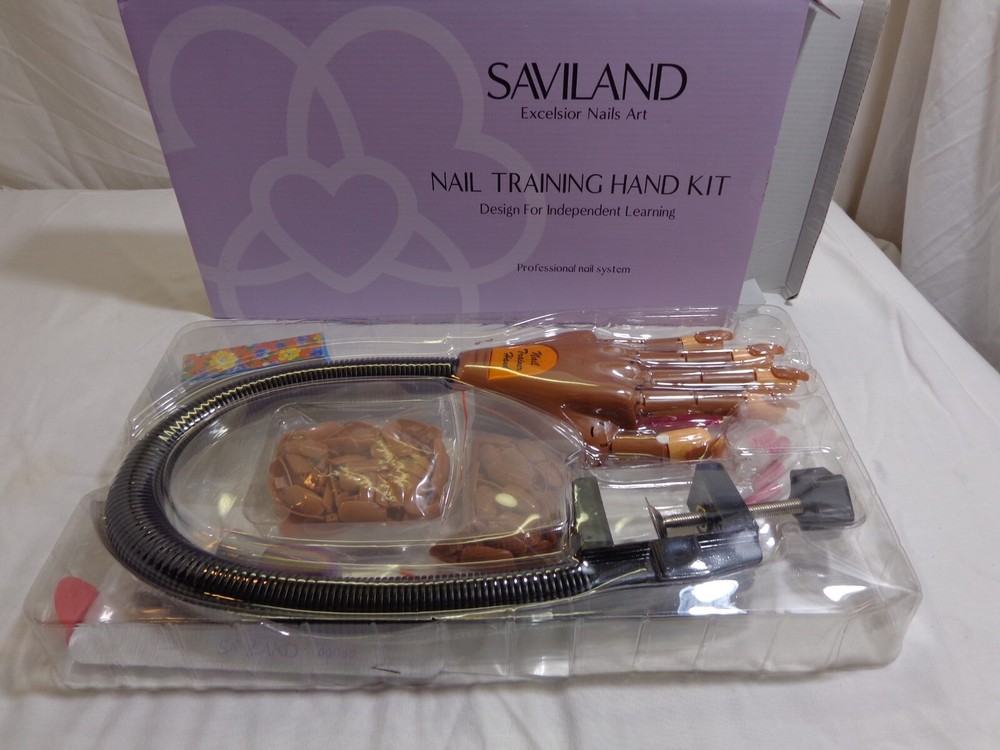 SAVILAND EXCELSIOR NAILS ART NAIL TRAINING HAND KIT- NEW