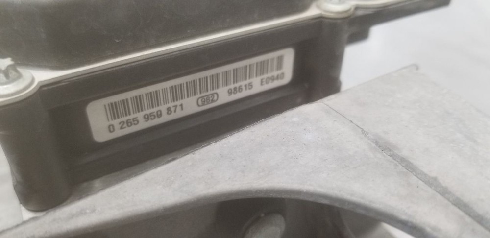 09 CHEVY CORVETTE C6 ABS PUMP ASSEMBLY