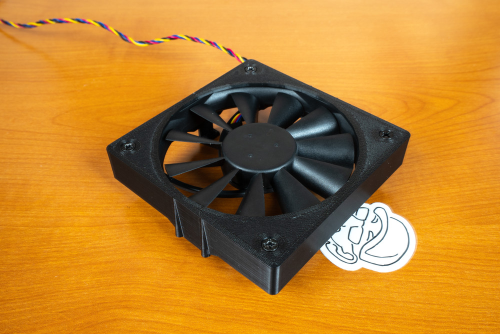 Cooling Shroud Kit for a LSI 9300-16i