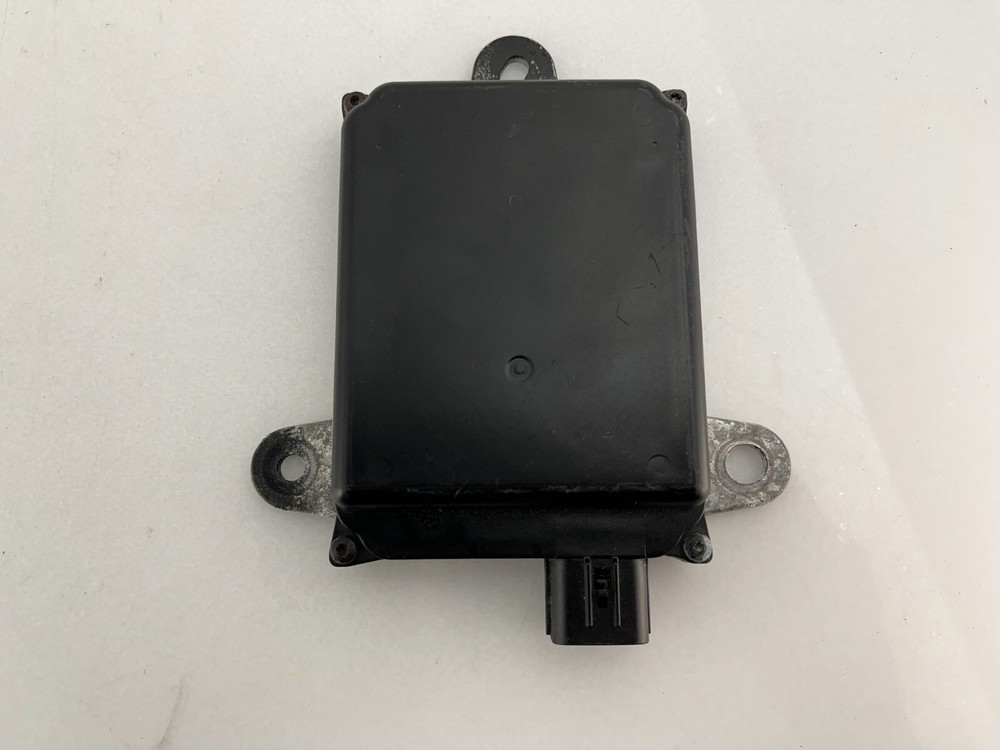 OEM | 2015 - 2021 Lexus NX200t Rear Blind Spot Sensor Module