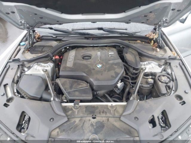 530I 2017 Glove Box 4947008
