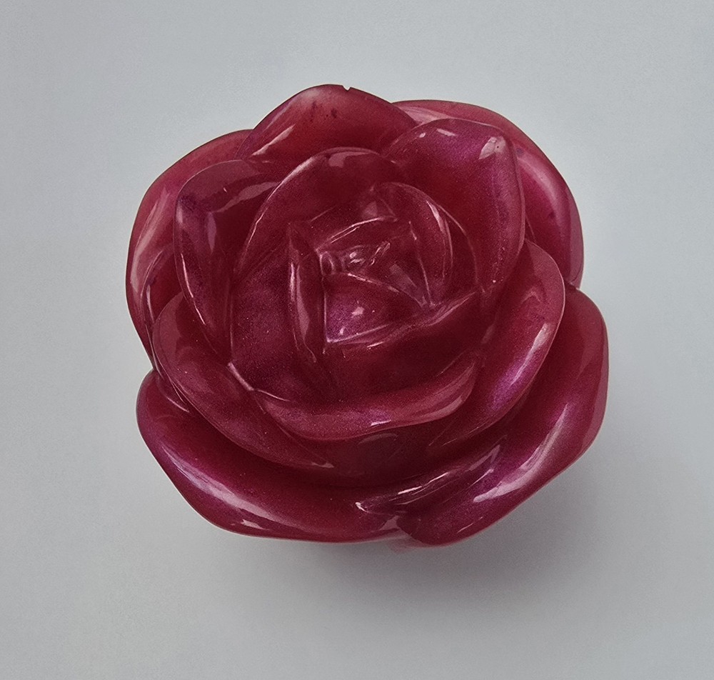 Flower-Shaped Red Resin Decorative Box Floral Pattern Trinket Container
