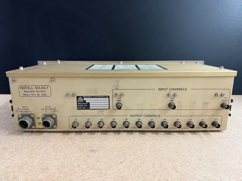 Frequency Electronics RF Amplifier FE70 FE 70 Working MIL-Spec Ham Radio