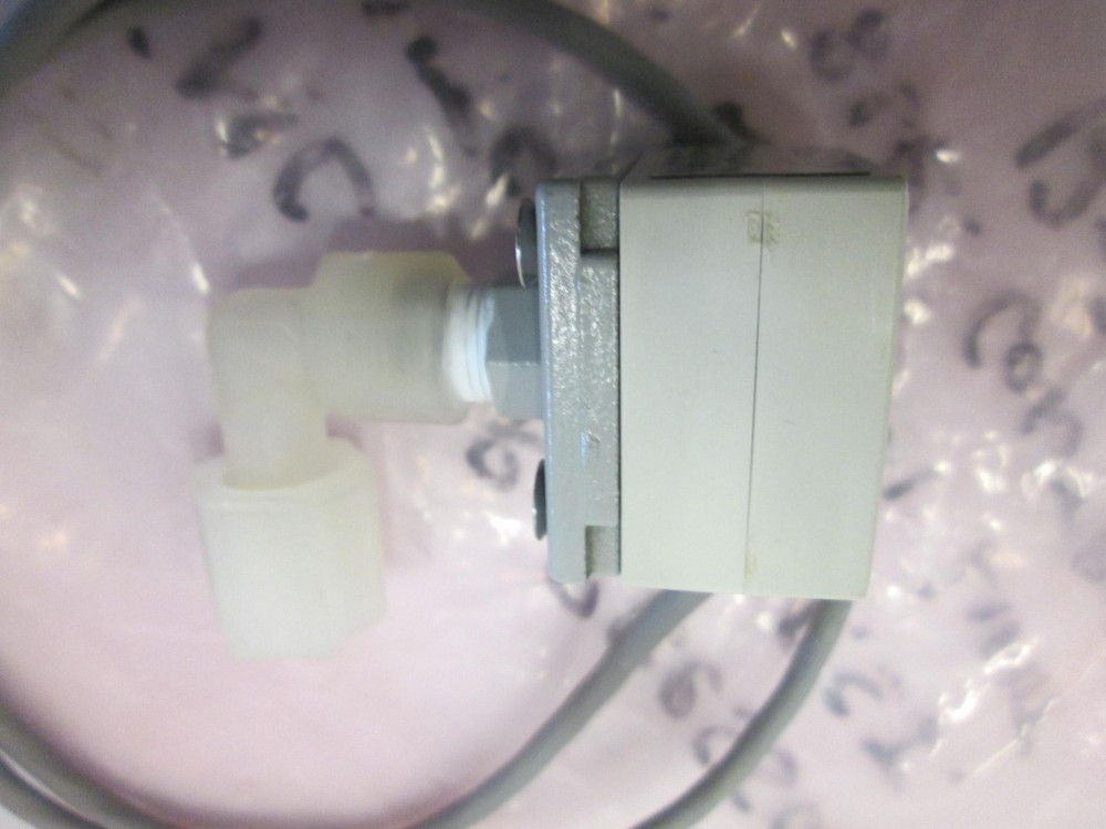 SMC, ISE4-T1-25, Digital Pressure Switch, Used