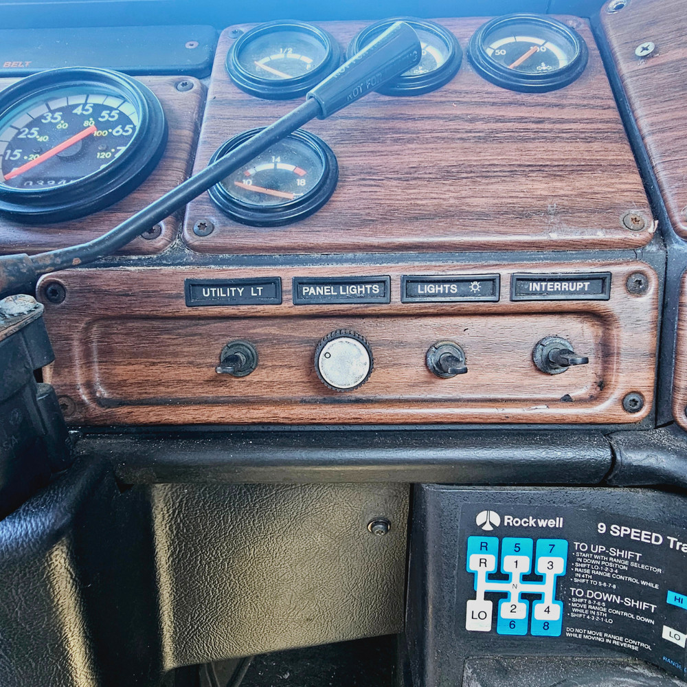 Used 1988-2004 Freightliner | FLD112 Switch Panel Dash Panel