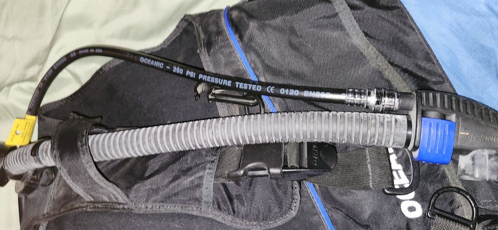 Oceanic Bioflex Scuba Vest Size: Large