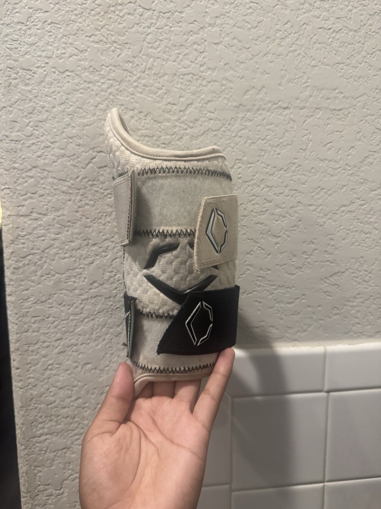Evosheild leg guard