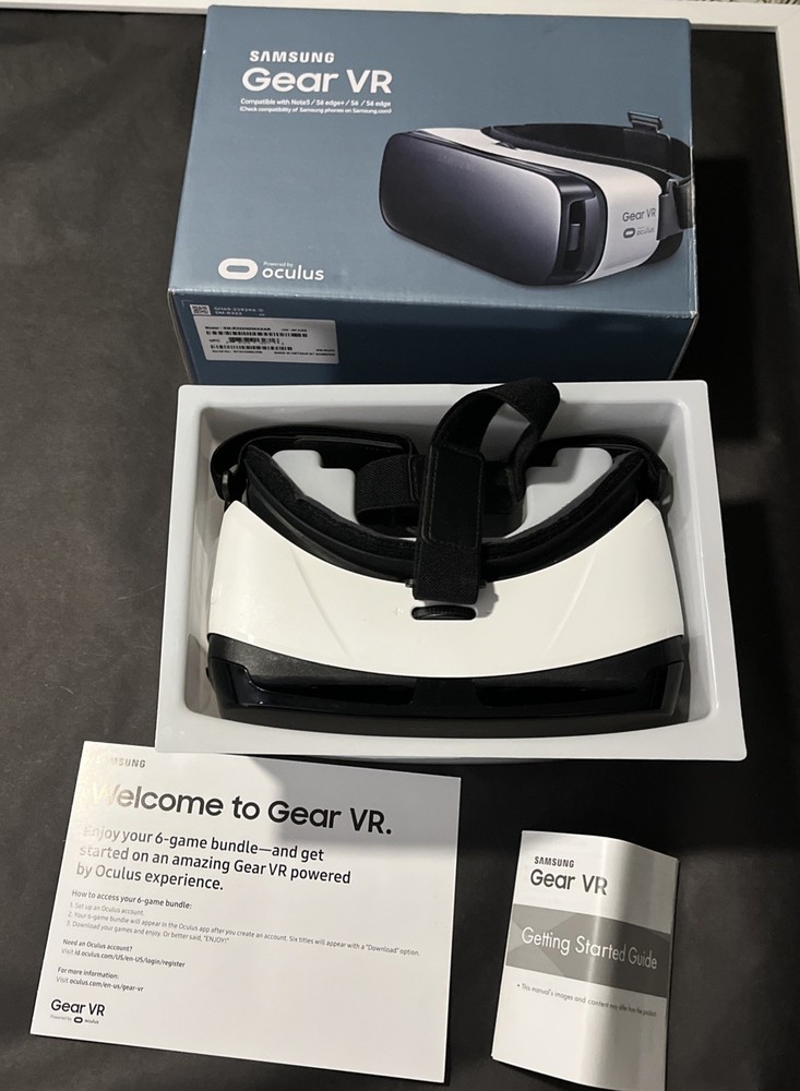 Samsung Gear VR Oculus Virtual Reality