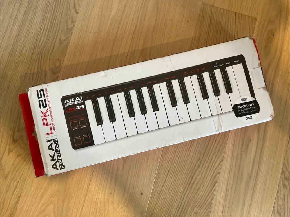AKAI Professional LPK25 USB MIDI Controller Keyboard