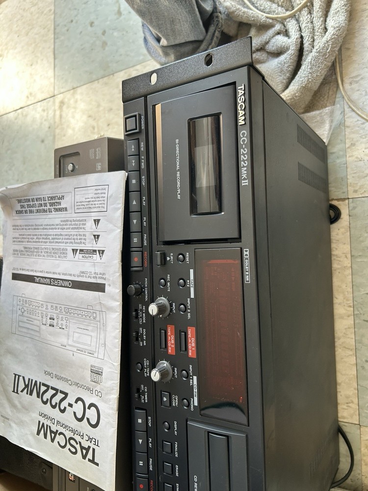 Tascamcc – 222 – Mk2. CD CD Recorder/cassette Deck