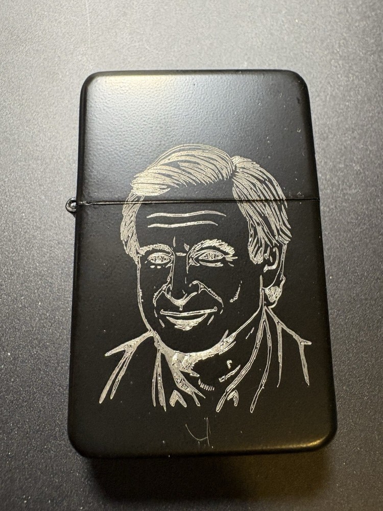 STAR LIGHTER ROBBIN WILLIAMS MADE IN CHINA