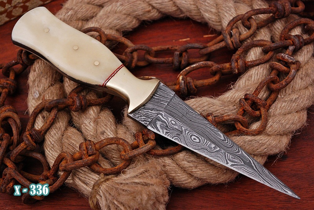 handmade Damascus steel hunting dagger double edged boot knife camel bone handle