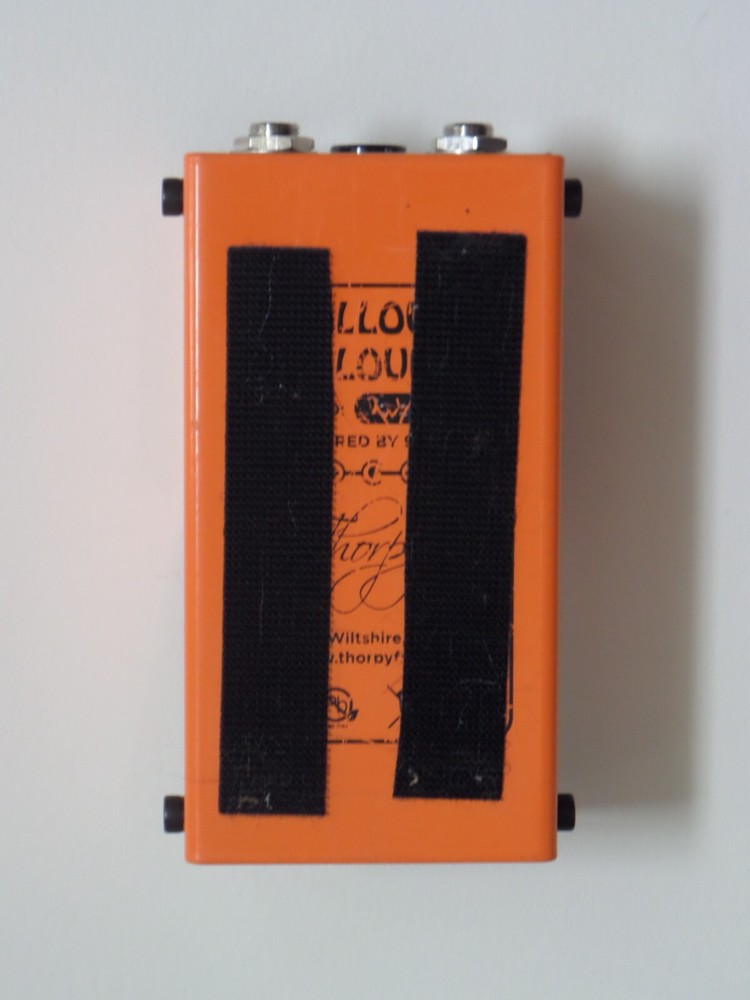 ThorpyFX Fallout Cloud V2 Fuzz Guitar Effect Pedal