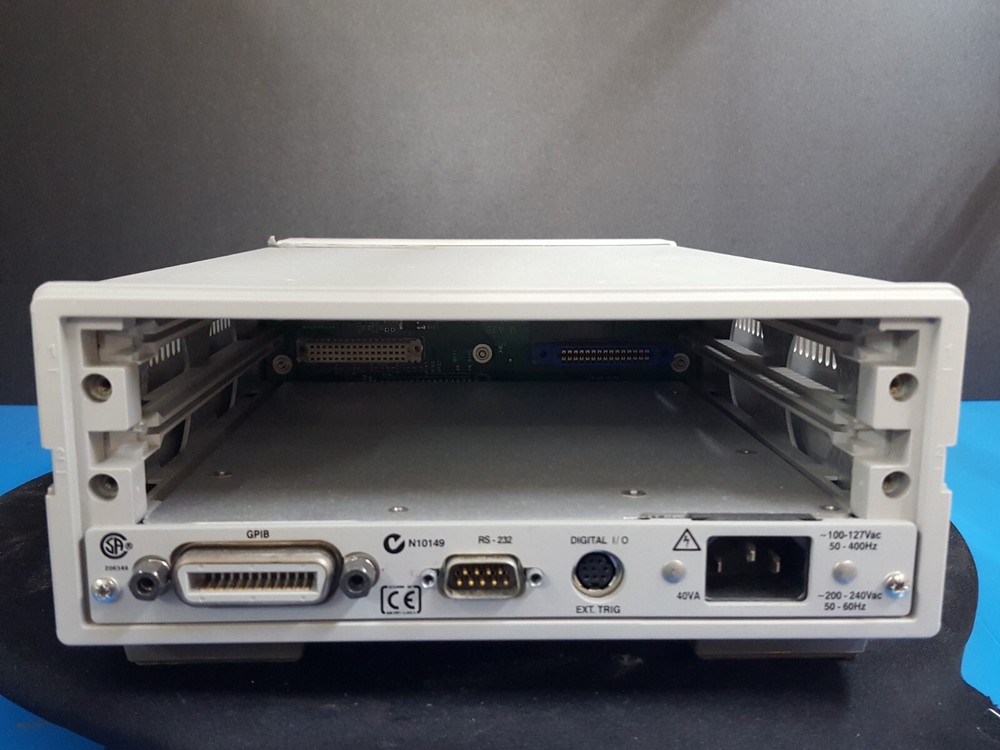 Agilent 3499B: Switch / Control System Main Frame (1399)