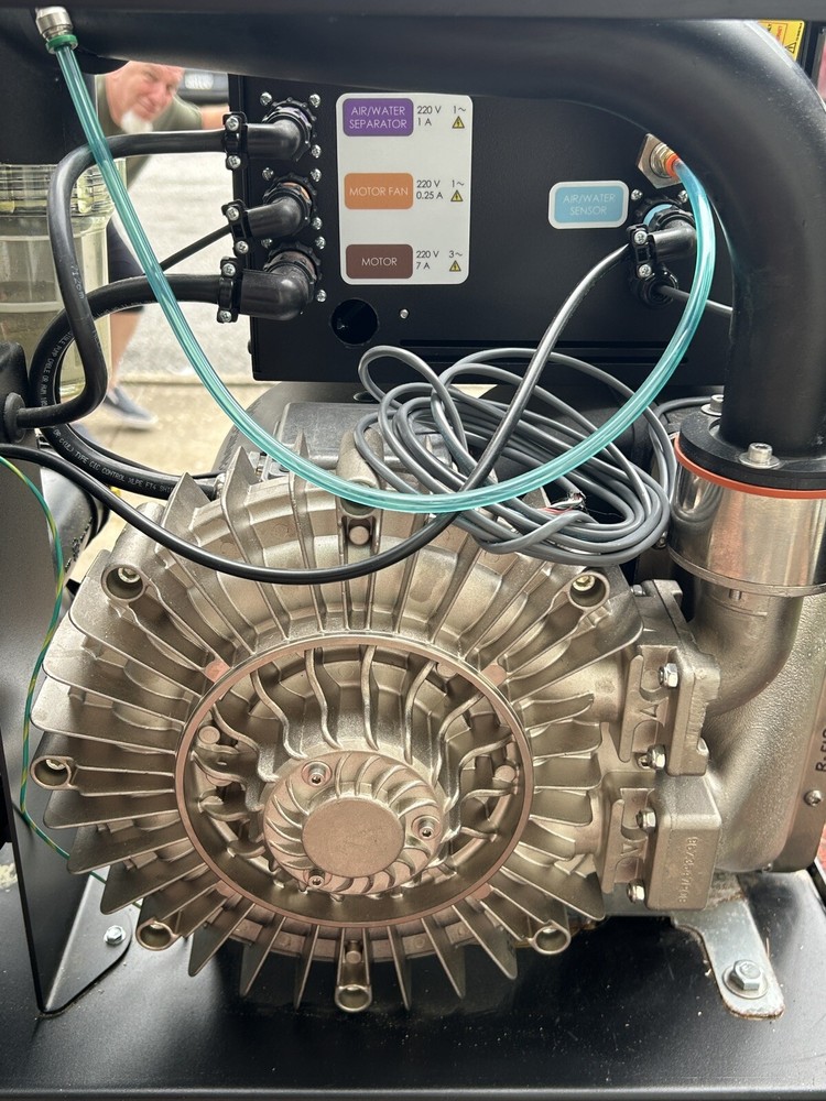 Mojave Professional Vacuum System