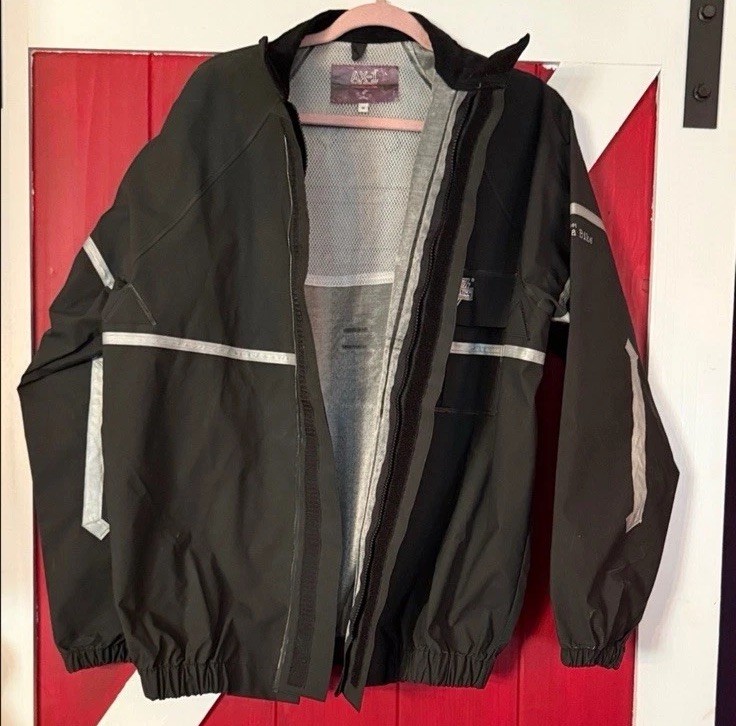 Medium Nelson Rigg Rain Suit