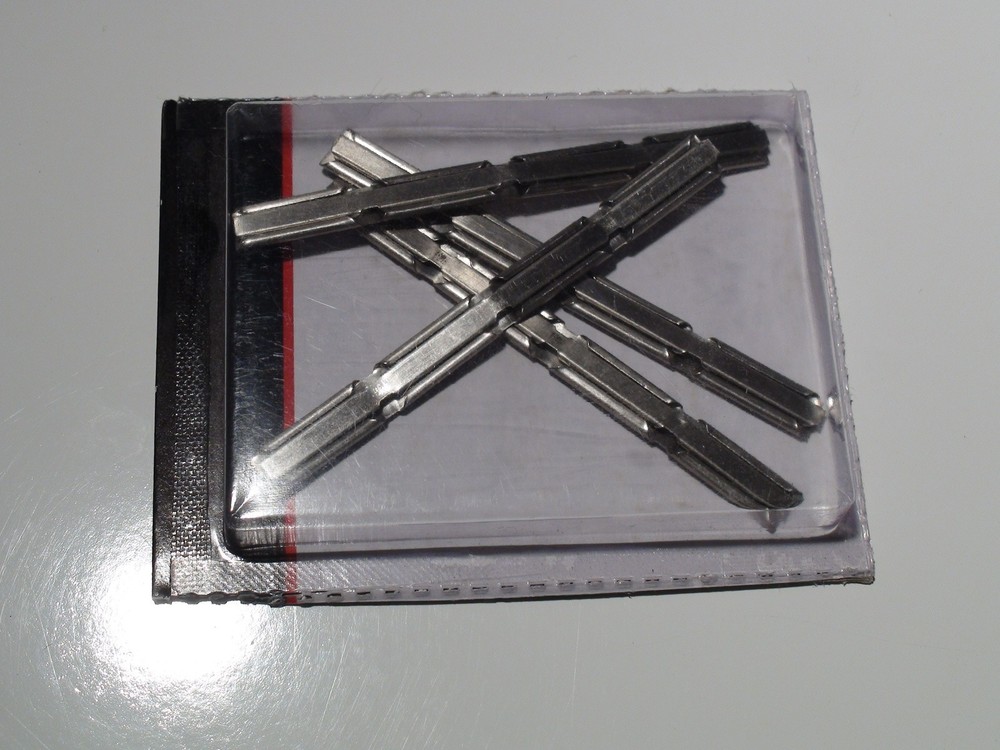 HO ATLAS # 0170 CODE 100/83 UNIVERSAL RAIL JOINERS NS (48) PCS