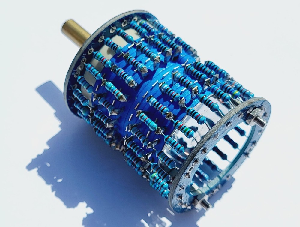 24 Step Attenuator Volume Control Pot Log Stereo