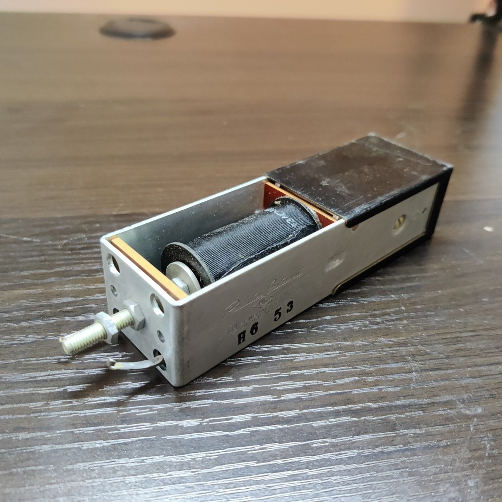 ITT General Controls CE51BN4099AA27 4 Digit Counter 48V