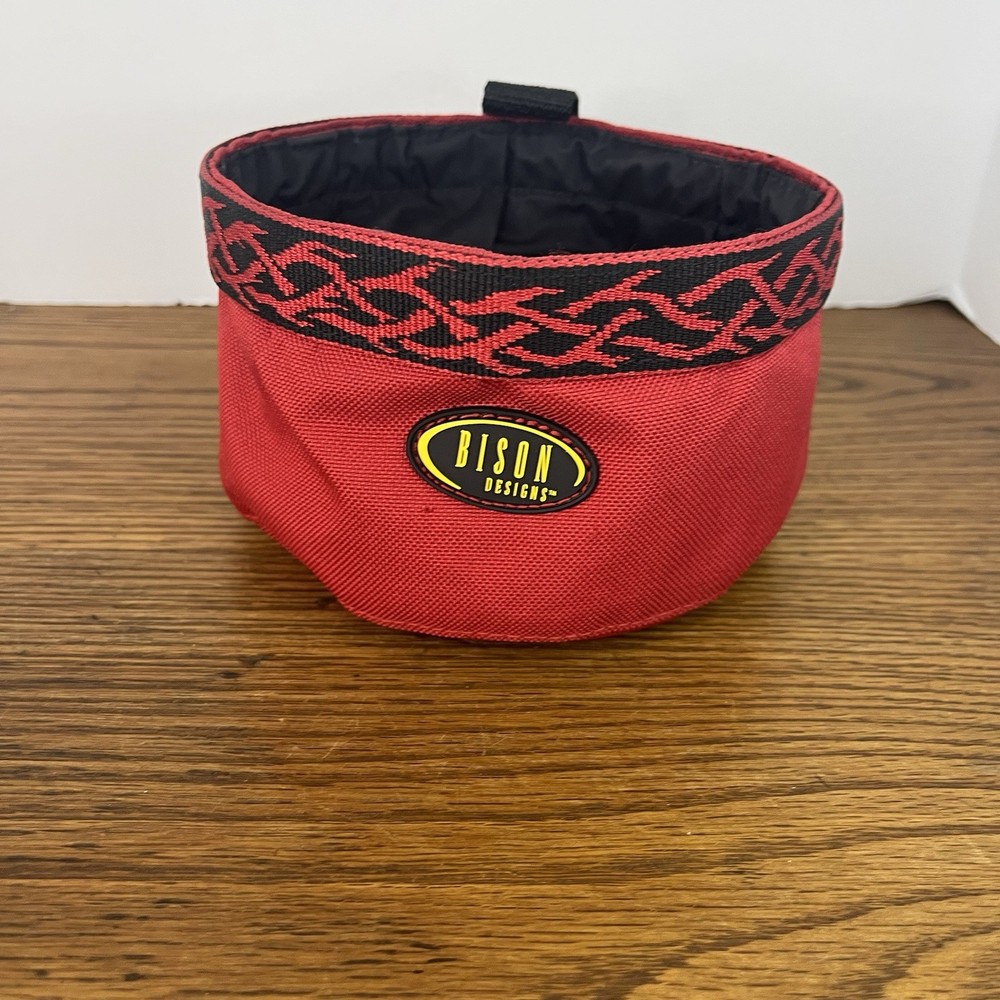 Bison Design Portable Pet Bowl