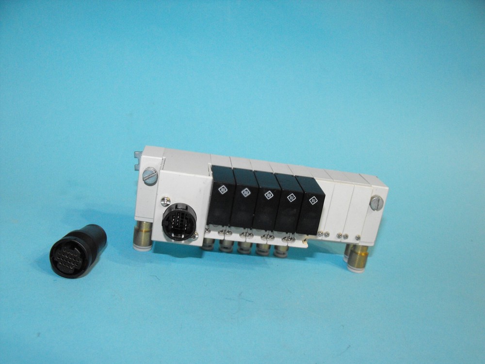SMC VQ110.Valve Terminal.USED