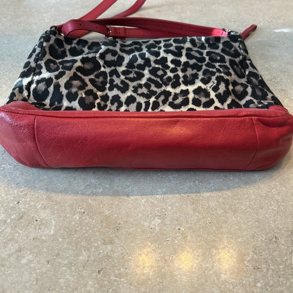 Coach Purse Red chia print