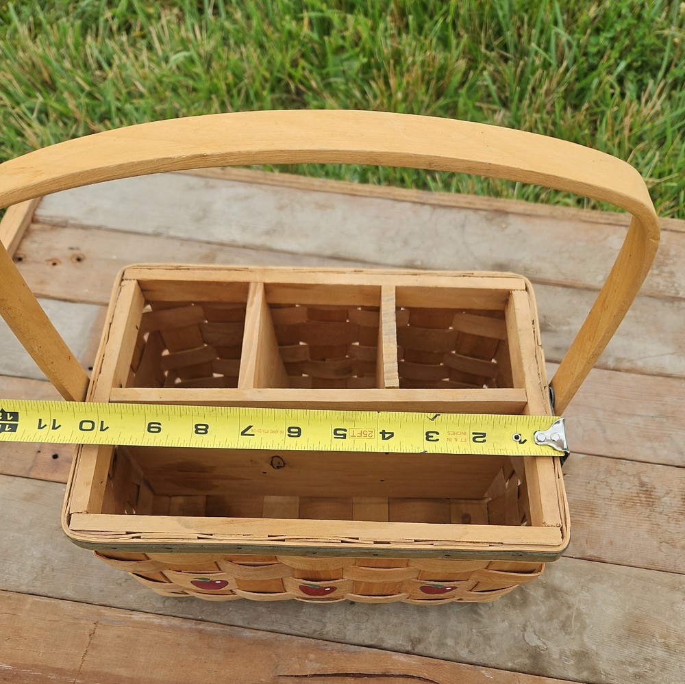 Wicker basket utensil caddy with handle apple decor
